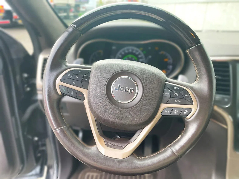 Jeep Grand Cherokee Jeep Grand Cherokee *Export*AHK 2,9t*zetelverw. voor-achter*elektr. zetels*adaptive cruise control - سيارة: صور 5 Jeep Grand Cherokee Jeep Grand Cherokee *Export*AHK 2,9t*zetelverw. voor-achter*elektr. zetels*adaptive cruise control - سيارة: صور 5