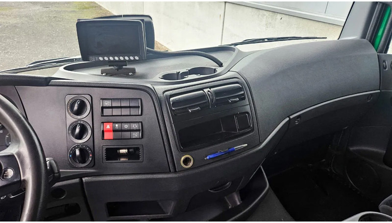 Mercedes-Benz Atego 1018 *L*Achteruitrijcamera*Automaat*Airco*Dhollandia Laadbrug*7149cm - شاحنة: صور 5 Mercedes-Benz Atego 1018 *L*Achteruitrijcamera*Automaat*Airco*Dhollandia Laadbrug*7149cm - شاحنة: صور 5