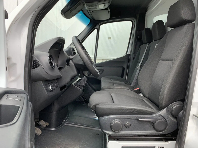 Mercedes-Benz Sprinter 516 Laadbrug*Zijdeur*Cruise Control*Airconditioning* - الشاحنات الصغيرة صندوق مغلق: صور 5 Mercedes-Benz Sprinter 516 Laadbrug*Zijdeur*Cruise Control*Airconditioning* - الشاحنات الصغيرة صندوق مغلق: صور 5