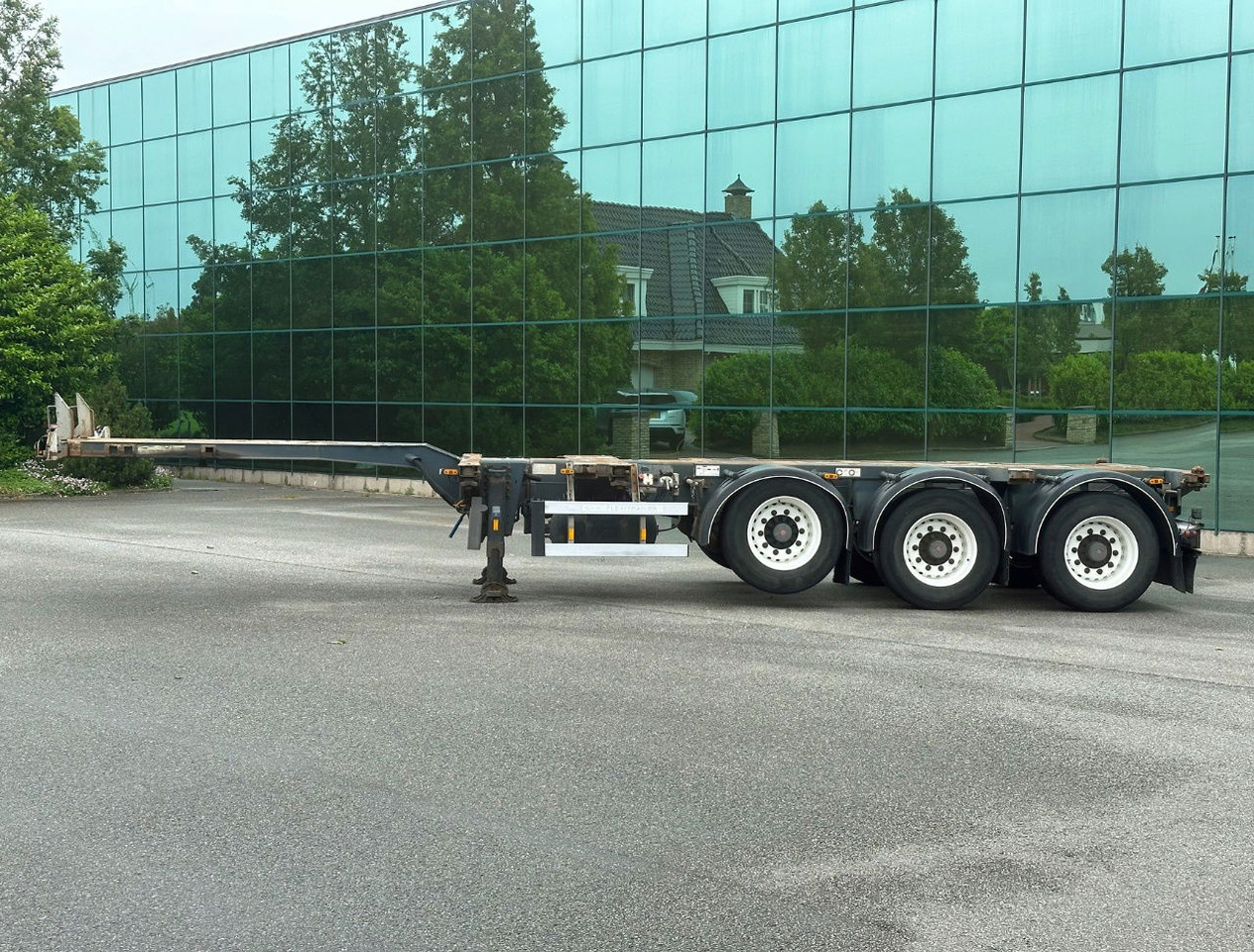 D-TEC FT-43-03V Multi Chassis SAF Axles Drumbrakes Lift Axle NL Trailer APK - TU - شاحنات الحاويات / جسم علوي قابل للتغيير نصف مقطورة: صور 2 D-TEC FT-43-03V Multi Chassis SAF Axles Drumbrakes Lift Axle NL Trailer APK - TU - شاحنات الحاويات / جسم علوي قابل للتغيير نصف مقطورة: صور 2