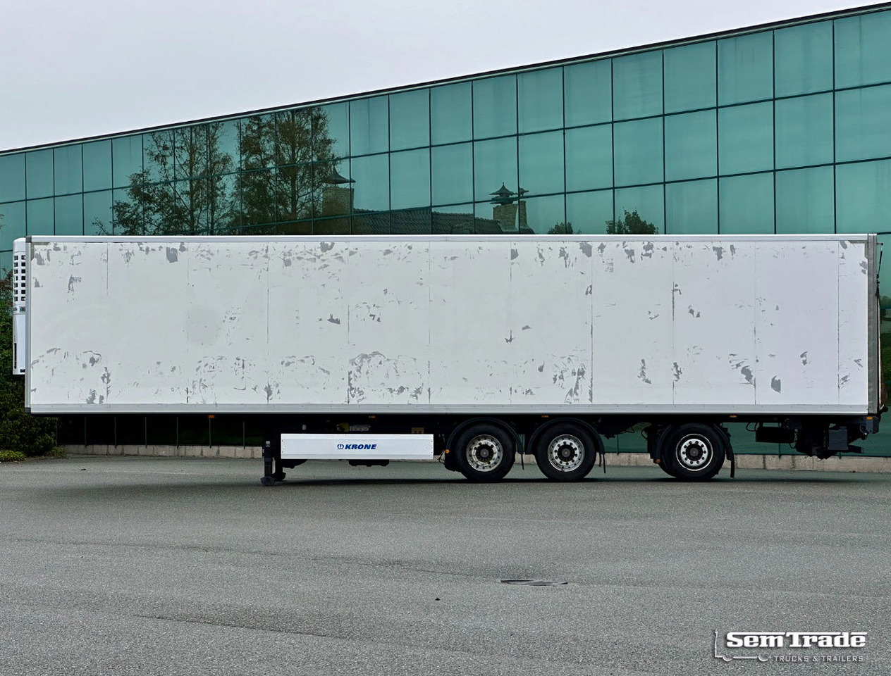 Krone SD Thermo King SLe 200 Lift Axle Steering Axle Tail Lift - مبردة نصف مقطورة: صور 2 Krone SD Thermo King SLe 200 Lift Axle Steering Axle Tail Lift - مبردة نصف مقطورة: صور 2