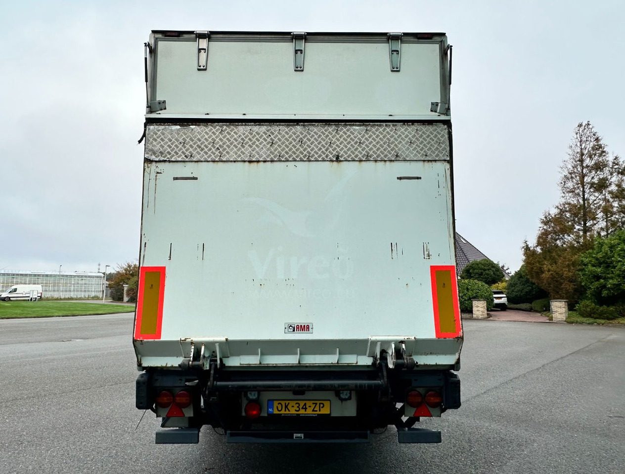 Krone SD Thermo King SLe 200 Lift Axle Steering Axle Tail Lift - مبردة نصف مقطورة: صور 4 Krone SD Thermo King SLe 200 Lift Axle Steering Axle Tail Lift - مبردة نصف مقطورة: صور 4