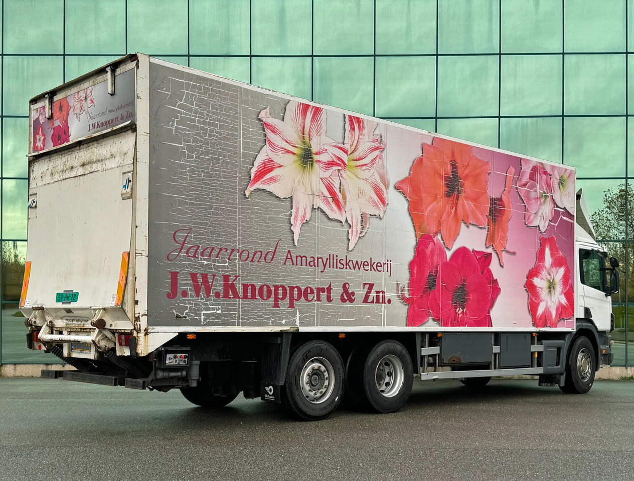Scania P114-340 Euro 2 6X2 Isolated BOX 865 x 250 x 270 CM Inside 2500 KG Lift N - بصندوق مغلق شاحنة: صور 4 Scania P114-340 Euro 2 6X2 Isolated BOX 865 x 250 x 270 CM Inside 2500 KG Lift N - بصندوق مغلق شاحنة: صور 4