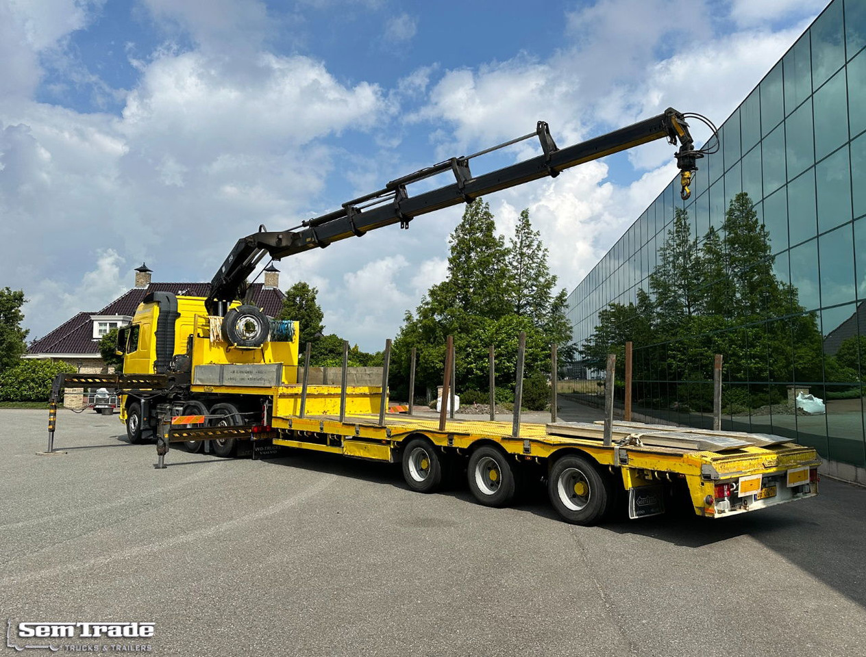 Volvo FH 12.460 Manual Gear 6X2 Euro 3 Only 493.000 KM Hiab 350 - 5 With Nootebo - شاحنة جرار: صور 3 Volvo FH 12.460 Manual Gear 6X2 Euro 3 Only 493.000 KM Hiab 350 - 5 With Nootebo - شاحنة جرار: صور 3