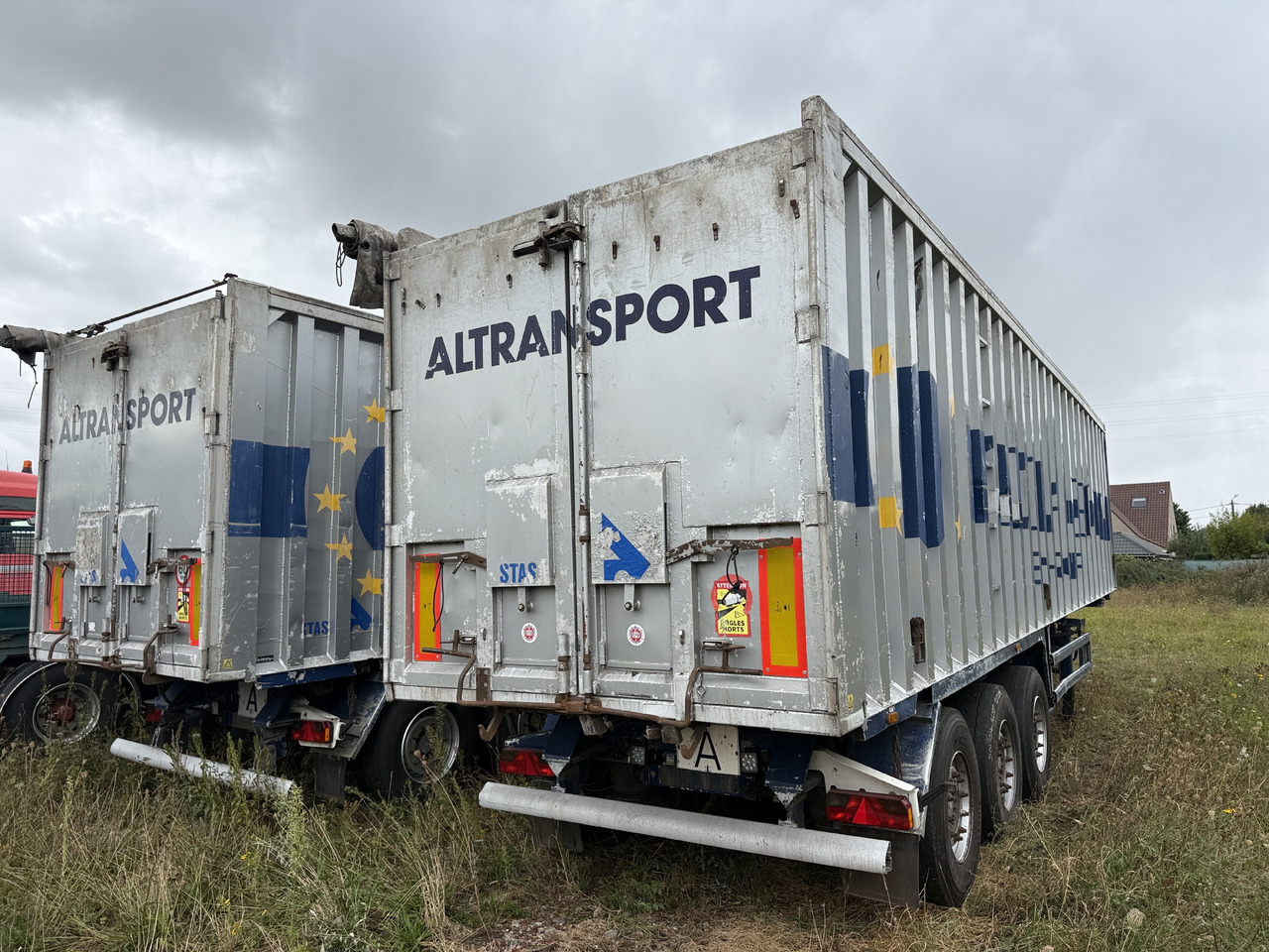 STAS 67m3 ADR classes EX II. FL. OX. AT - قلابة نصف مقطورة: صور 2 STAS 67m3 ADR classes EX II. FL. OX. AT - قلابة نصف مقطورة: صور 2