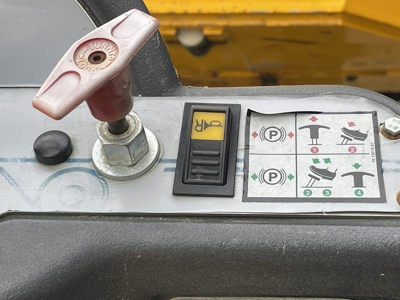 قلابة شاحنة AUSA D 150 AHG: صور 19