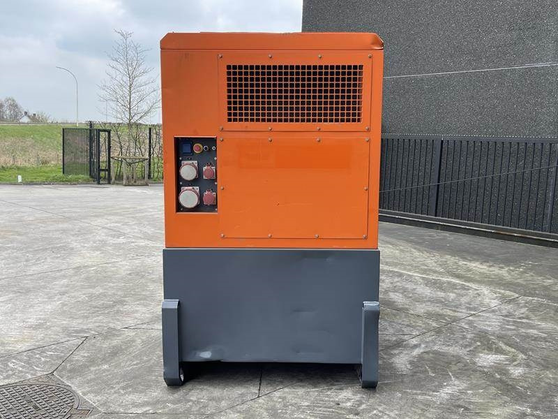 Atlas-Copco QAS 325 VD - مجموعة المولدات: صور 4 Atlas-Copco QAS 325 VD - مجموعة المولدات: صور 4