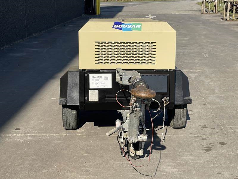 Doosan 7 / 41 - N - ضاغط الهواء: صور 2 Doosan 7 / 41 - N - ضاغط الهواء: صور 2