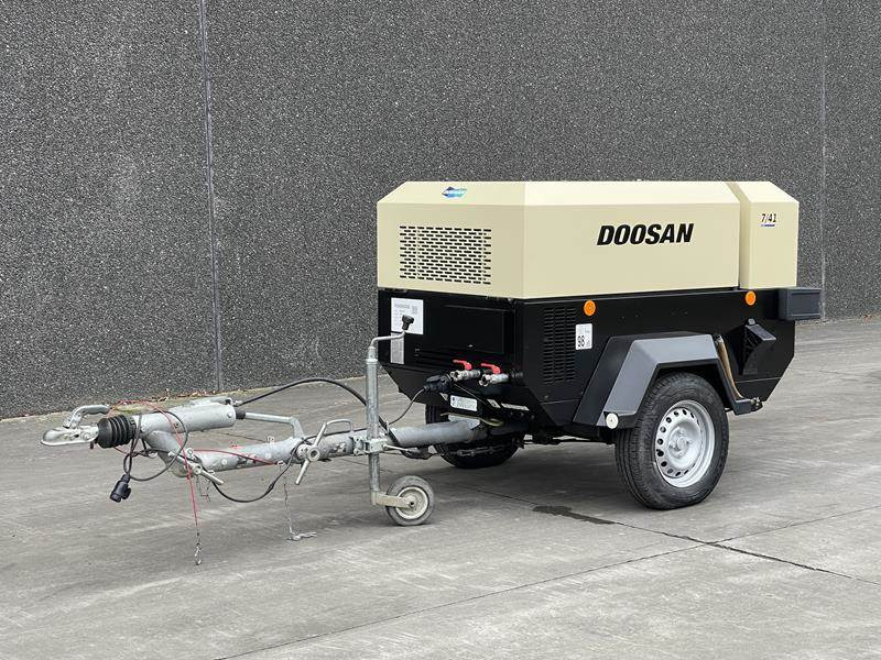 Doosan 7 / 41 - N - ضاغط الهواء: صور 1 Doosan 7 / 41 - N - ضاغط الهواء: صور 1