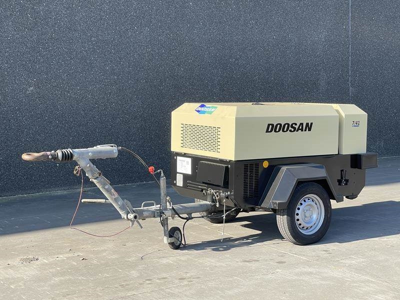 Doosan 7 / 41 - N - ضاغط الهواء: صور 1 Doosan 7 / 41 - N - ضاغط الهواء: صور 1
