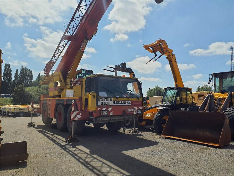 Liebherr LTM 1050 / 1 - رافعة لجميع التضاريس: صور 1 Liebherr LTM 1050 / 1 - رافعة لجميع التضاريس: صور 1