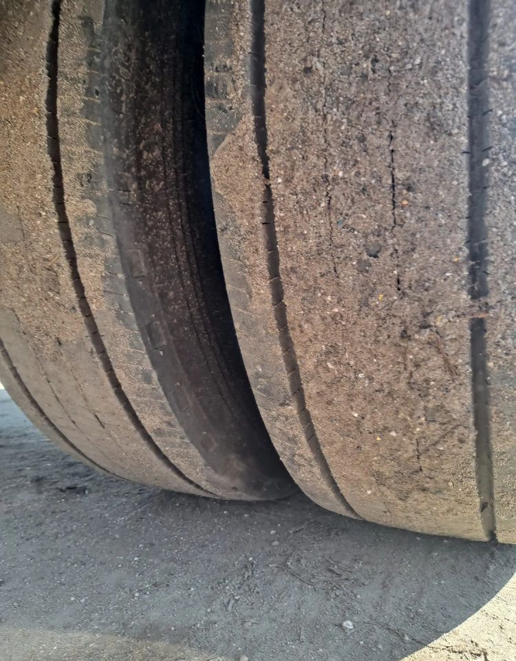 Huffermann Przyczepa Schmitz do hakowca - مقطورة هوك ليفت/ لود لوجر: صور 5 Huffermann Przyczepa Schmitz do hakowca - مقطورة هوك ليفت/ لود لوجر: صور 5