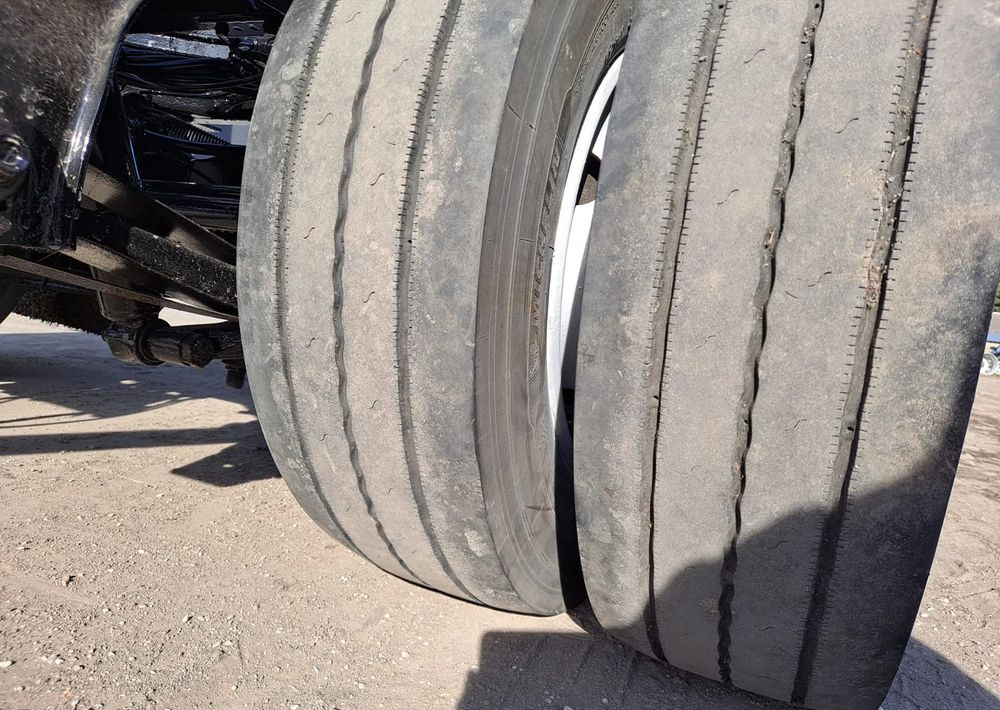 Krone Przyczepa Krone BDF 2017r - شاحنات الحاويات / جسم علوي قابل للتغيير مقطورة: صور 5 Krone Przyczepa Krone BDF 2017r - شاحنات الحاويات / جسم علوي قابل للتغيير مقطورة: صور 5