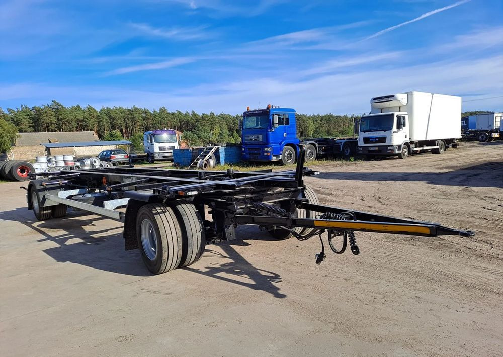 Krone Przyczepa Krone BDF 2017r - شاحنات الحاويات / جسم علوي قابل للتغيير مقطورة: صور 1 Krone Przyczepa Krone BDF 2017r - شاحنات الحاويات / جسم علوي قابل للتغيير مقطورة: صور 1