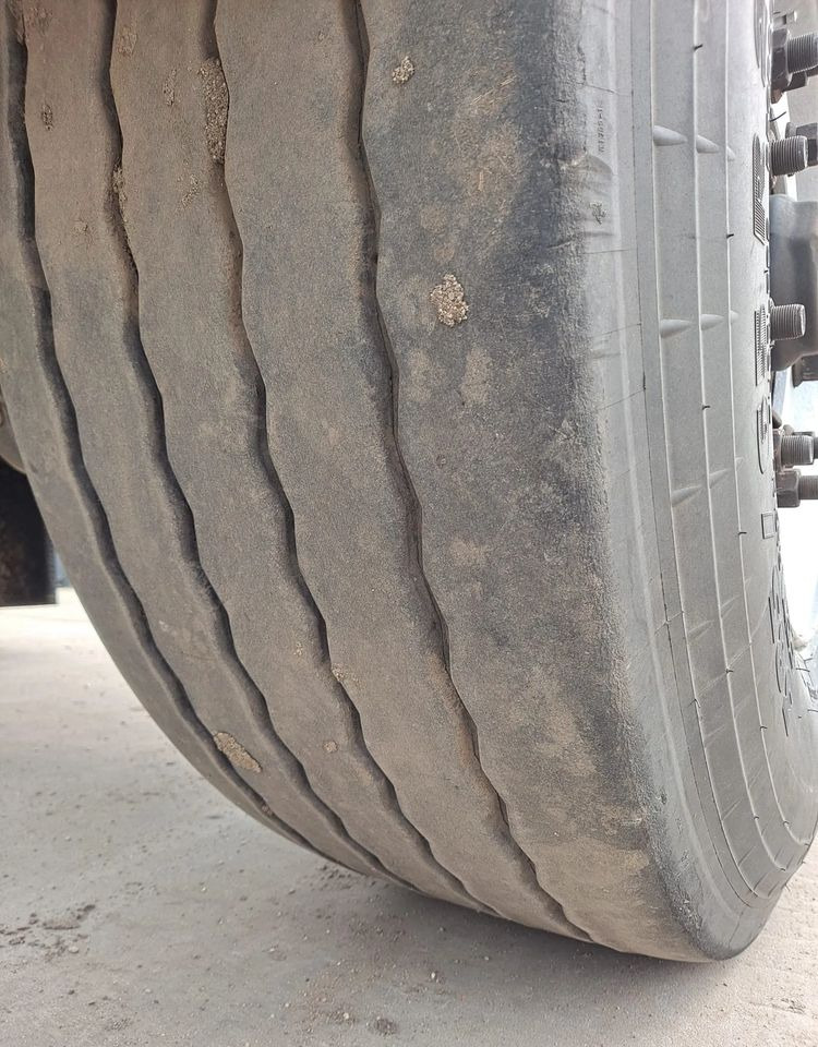 Krone Przyczepa Krone BDF - شاحنات الحاويات / جسم علوي قابل للتغيير مقطورة: صور 5 Krone Przyczepa Krone BDF - شاحنات الحاويات / جسم علوي قابل للتغيير مقطورة: صور 5