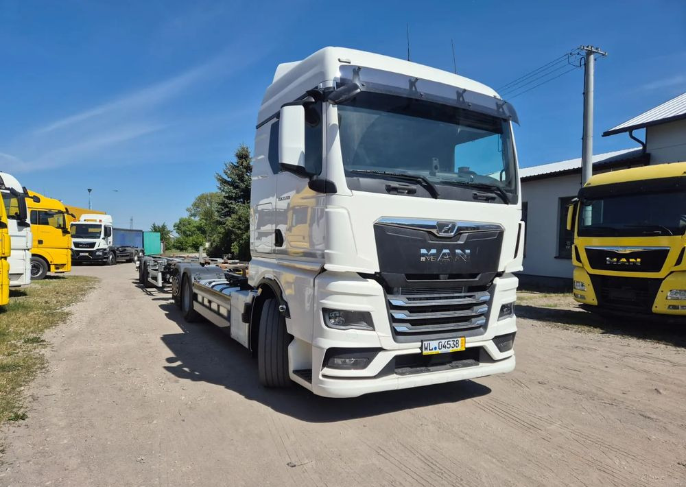 MAN MAN TGX BDF 26-510 oś skrętna - الشاسيه شاحنة: صور 2 MAN MAN TGX BDF 26-510 oś skrętna - الشاسيه شاحنة: صور 2