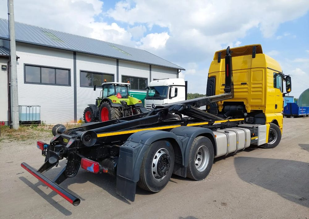 MAN TGX 26-500 Hakowiec oś skrętna - شاحنة ذات الخطاف: صور 5 MAN TGX 26-500 Hakowiec oś skrętna - شاحنة ذات الخطاف: صور 5