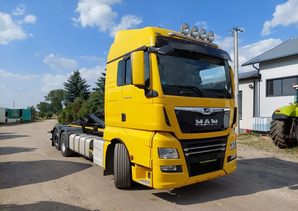 MAN TGX 26-500 Hakowiec oś skrętna - شاحنة ذات الخطاف: صور 4 MAN TGX 26-500 Hakowiec oś skrętna - شاحنة ذات الخطاف: صور 4