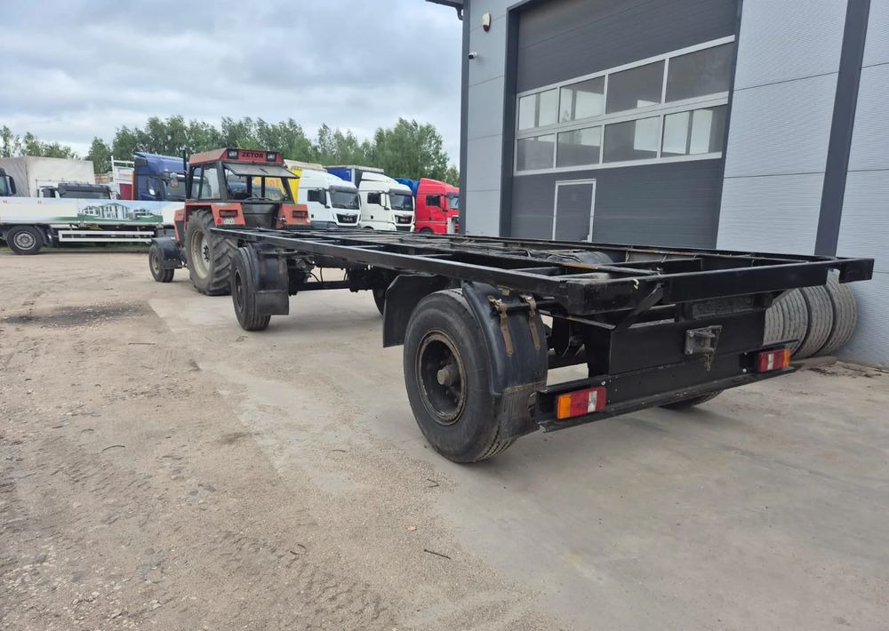 Schmitz Cargobull Przyczepa Krone na resorze - الشاسية مقطورة: صور 2 Schmitz Cargobull Przyczepa Krone na resorze - الشاسية مقطورة: صور 2