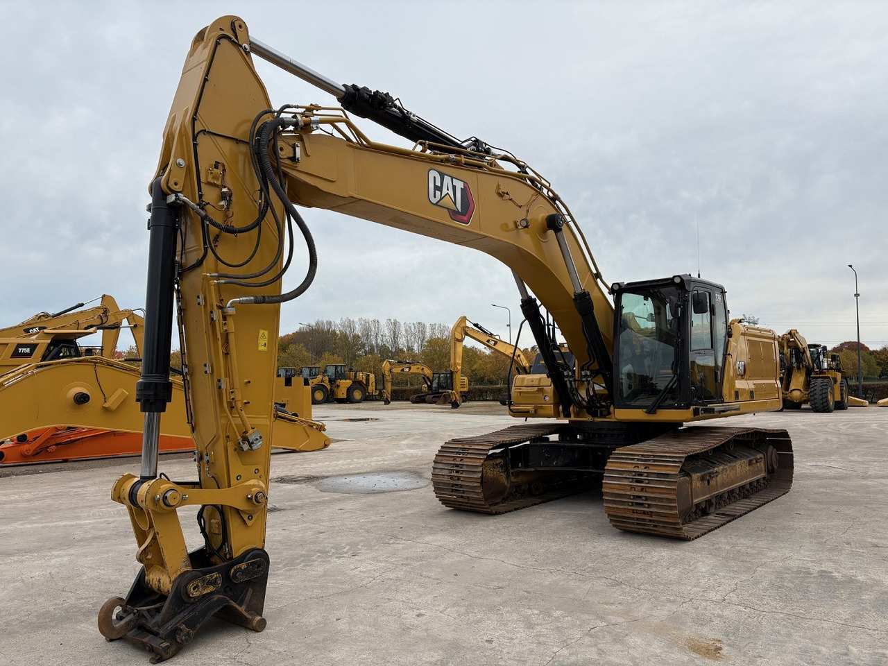 CATERPILLAR 336 Next Gen - حفارات زحافة: صور 3 CATERPILLAR 336 Next Gen - حفارات زحافة: صور 3