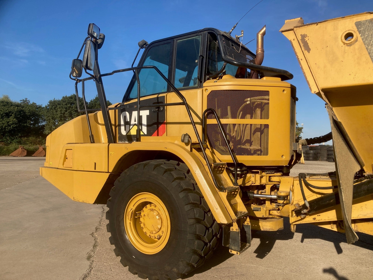 CATERPILLAR 730C - شاحنة مفصلية: صور 2 CATERPILLAR 730C - شاحنة مفصلية: صور 2