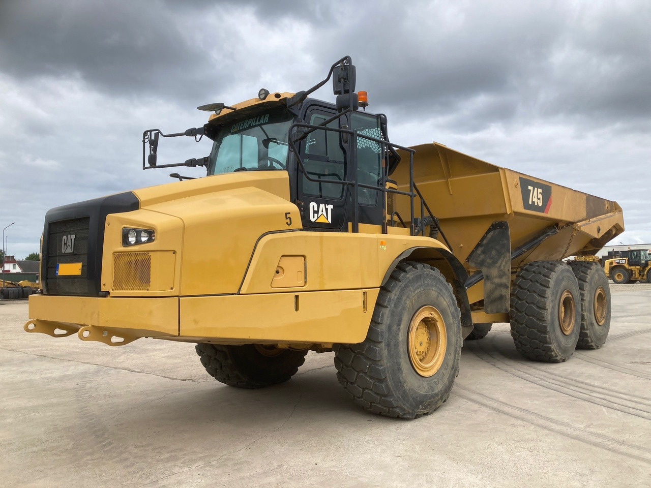 CATERPILLAR 745 - شاحنة مفصلية: صور 1 CATERPILLAR 745 - شاحنة مفصلية: صور 1
