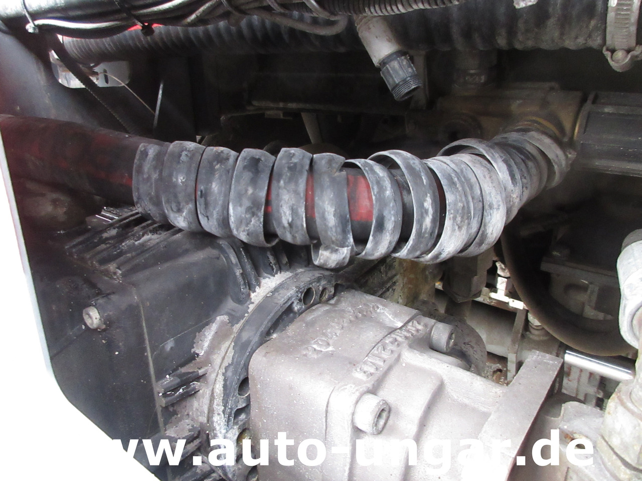 سيارة بلدية BOSCHUNG L3 Laveuse Kärcher Baujahr 2015 mit Hochdruckreiniger am Heck: صور 12