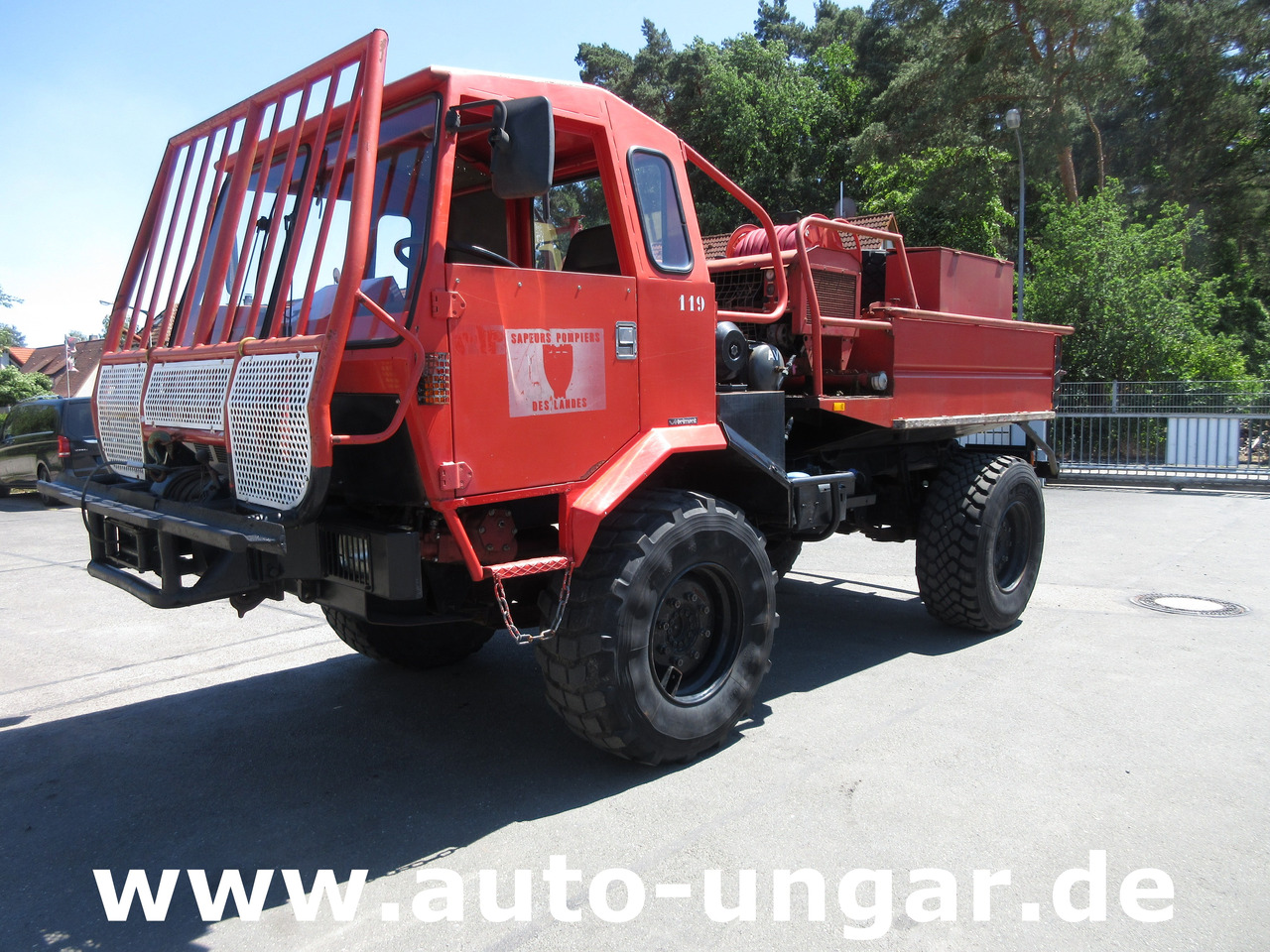 BRIMONT PM ETR Feuerwehr 4x4x4 AHK verwindbarer Rahmen Off-Road Winde Kriechgang - المطافئ: صور 3 BRIMONT PM ETR Feuerwehr 4x4x4 AHK verwindbarer Rahmen Off-Road Winde Kriechgang - المطافئ: صور 3