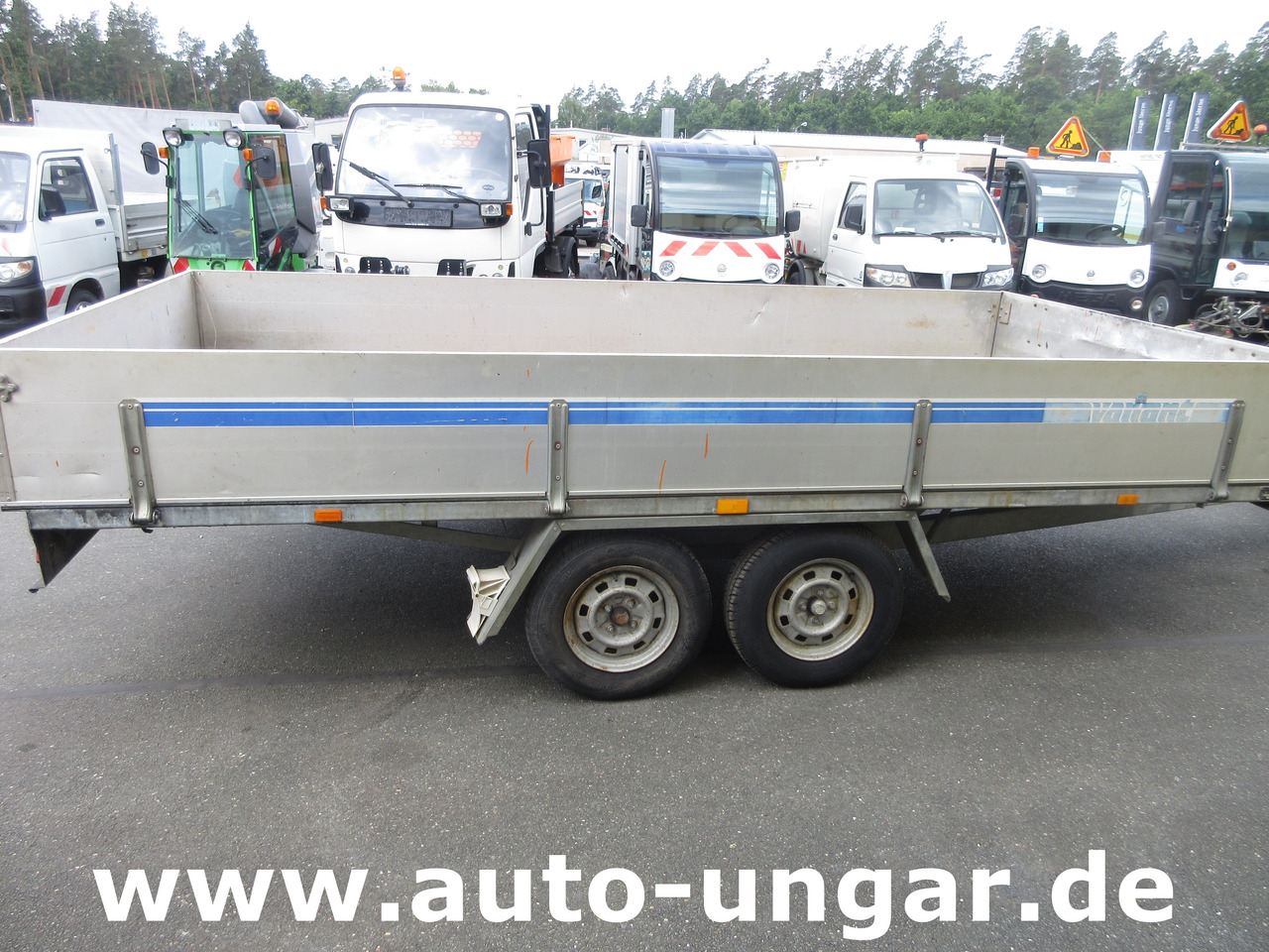Buhl Variant 2000 Anhänger Pritsche Hochlader 2.000kg Alubordwände - مقطورات مسطحة: صور 2 Buhl Variant 2000 Anhänger Pritsche Hochlader 2.000kg Alubordwände - مقطورات مسطحة: صور 2