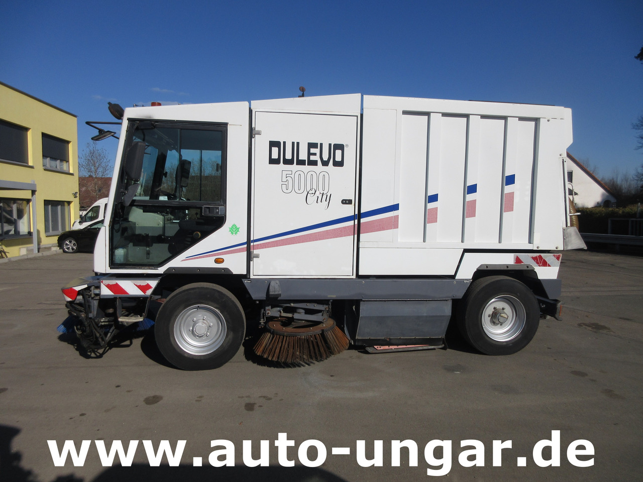 DULEVO 5000 City Hochentleerung Handsaugschlauch  Frontbesen 4x4x4 - سياره كنس شوارع: صور 2 DULEVO 5000 City Hochentleerung Handsaugschlauch  Frontbesen 4x4x4 - سياره كنس شوارع: صور 2