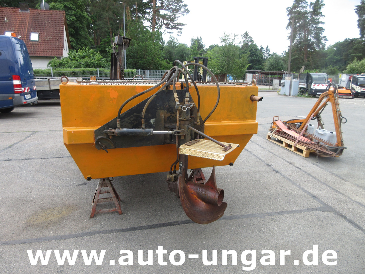 Gödde Mähboot O 420 T-Mähbalken + Seitenmäher Aquatic Weed Harvester - سيارة بلدية: صور 3 Gödde Mähboot O 420 T-Mähbalken + Seitenmäher Aquatic Weed Harvester - سيارة بلدية: صور 3