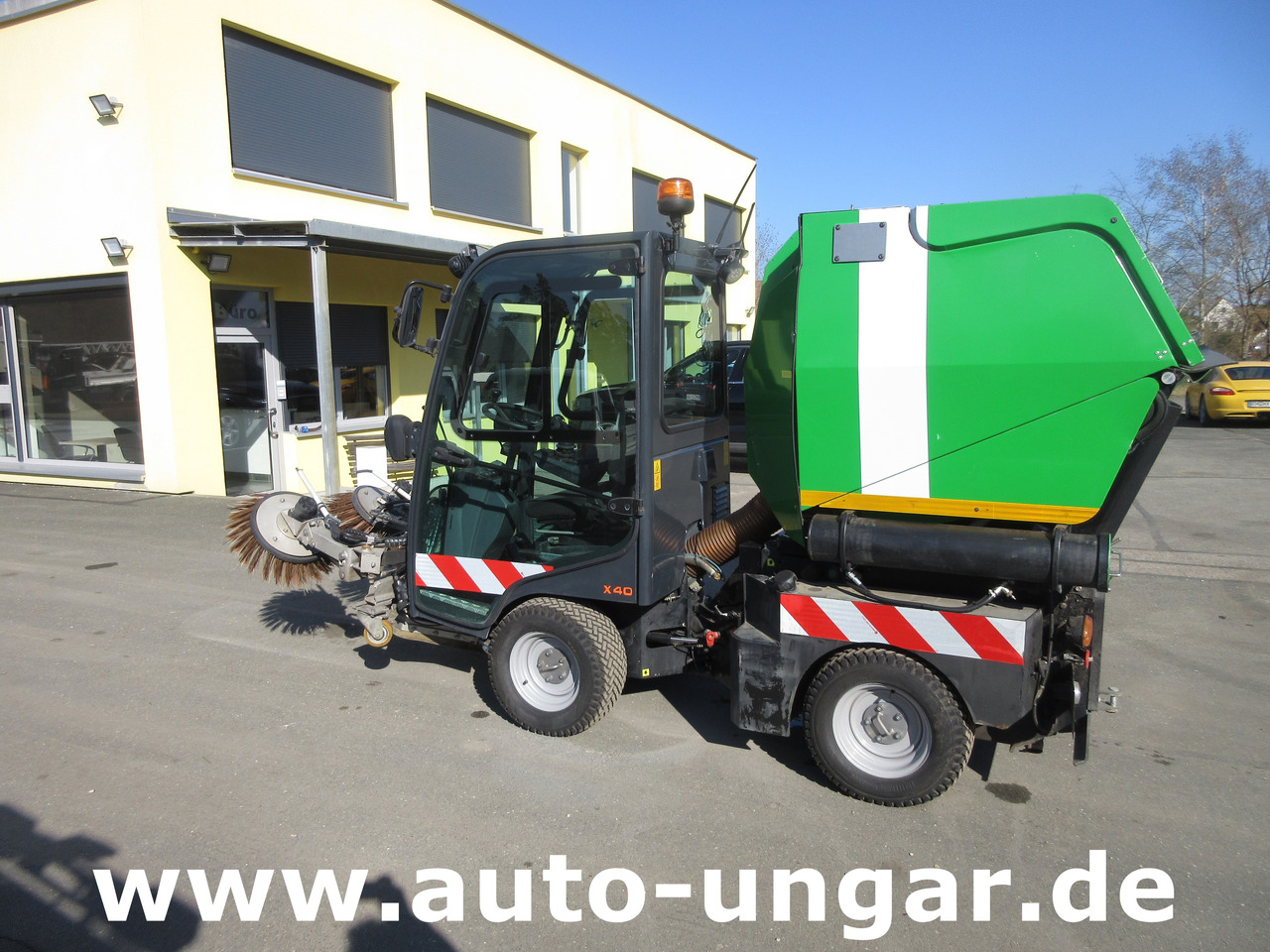 Holder X40 / X45 Baujahr 2017 Knicklenkung Kehraufbau 4x4 Kommunalhydraulik Frontheber - سياره كنس شوارع: صور 5 Holder X40 / X45 Baujahr 2017 Knicklenkung Kehraufbau 4x4 Kommunalhydraulik Frontheber - سياره كنس شوارع: صور 5