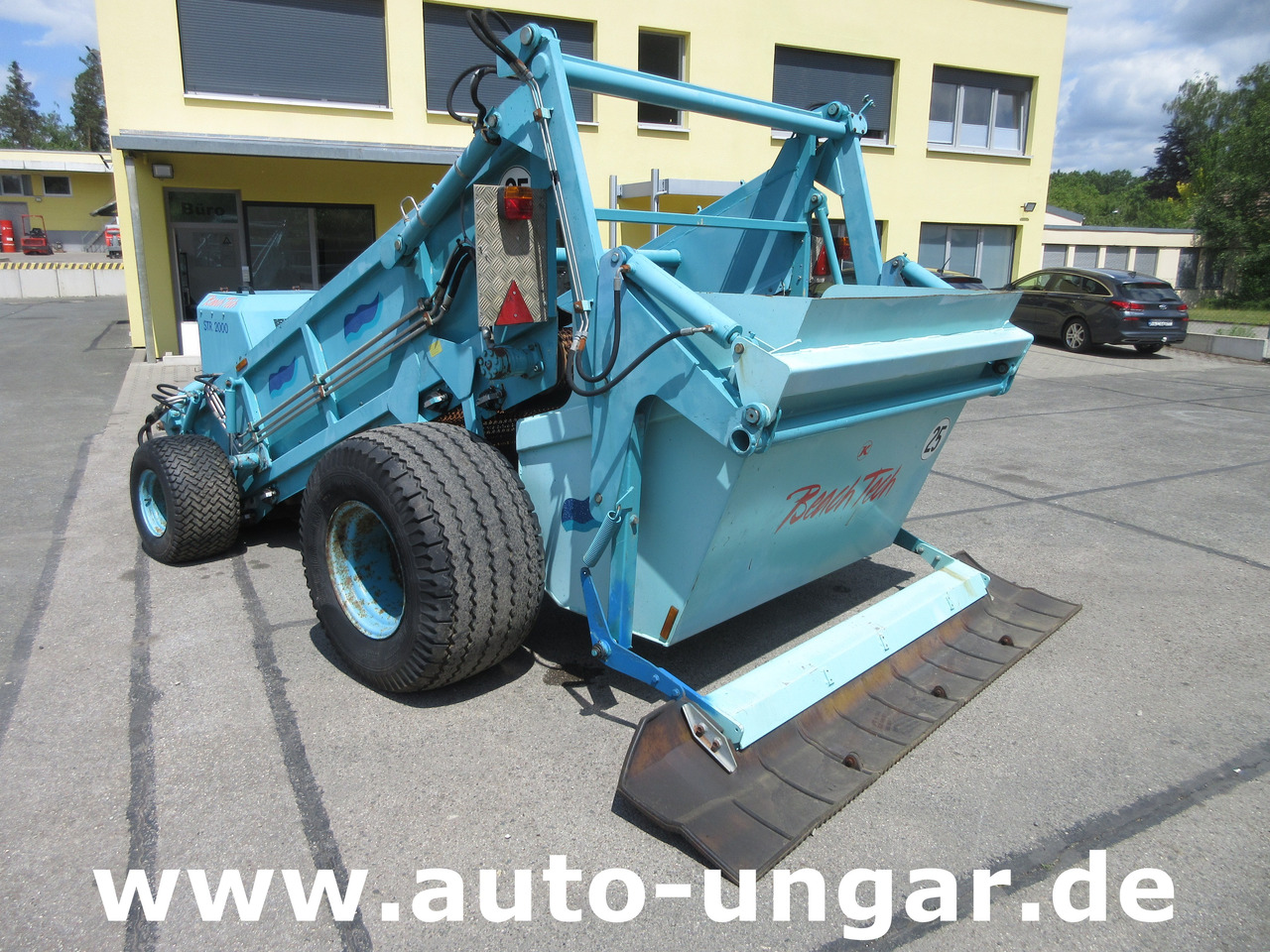 Kässbohrer BeachTech STR 2000 BeachCleaner Strandreiniger καθαριστής παραλίας - سيارة بلدية: صور 3 Kässbohrer BeachTech STR 2000 BeachCleaner Strandreiniger καθαριστής παραλίας - سيارة بلدية: صور 3