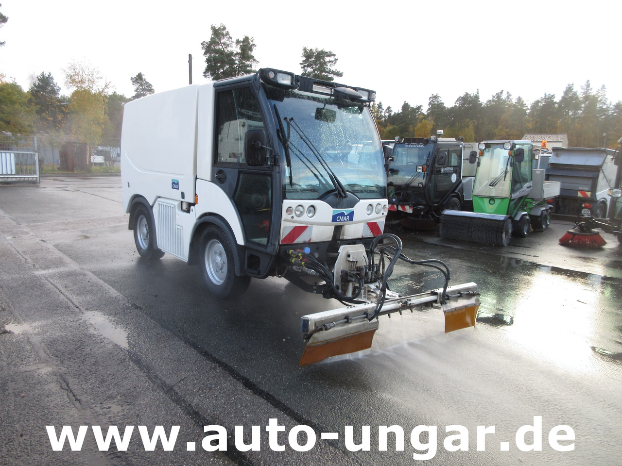 Multicar Tremo X56 CMAR LC 860 Schwemmfahrzeug Streetwasher 4x4x4 Baujahr 2014 EU5 - سيارة بلدية: صور 1 Multicar Tremo X56 CMAR LC 860 Schwemmfahrzeug Streetwasher 4x4x4 Baujahr 2014 EU5 - سيارة بلدية: صور 1