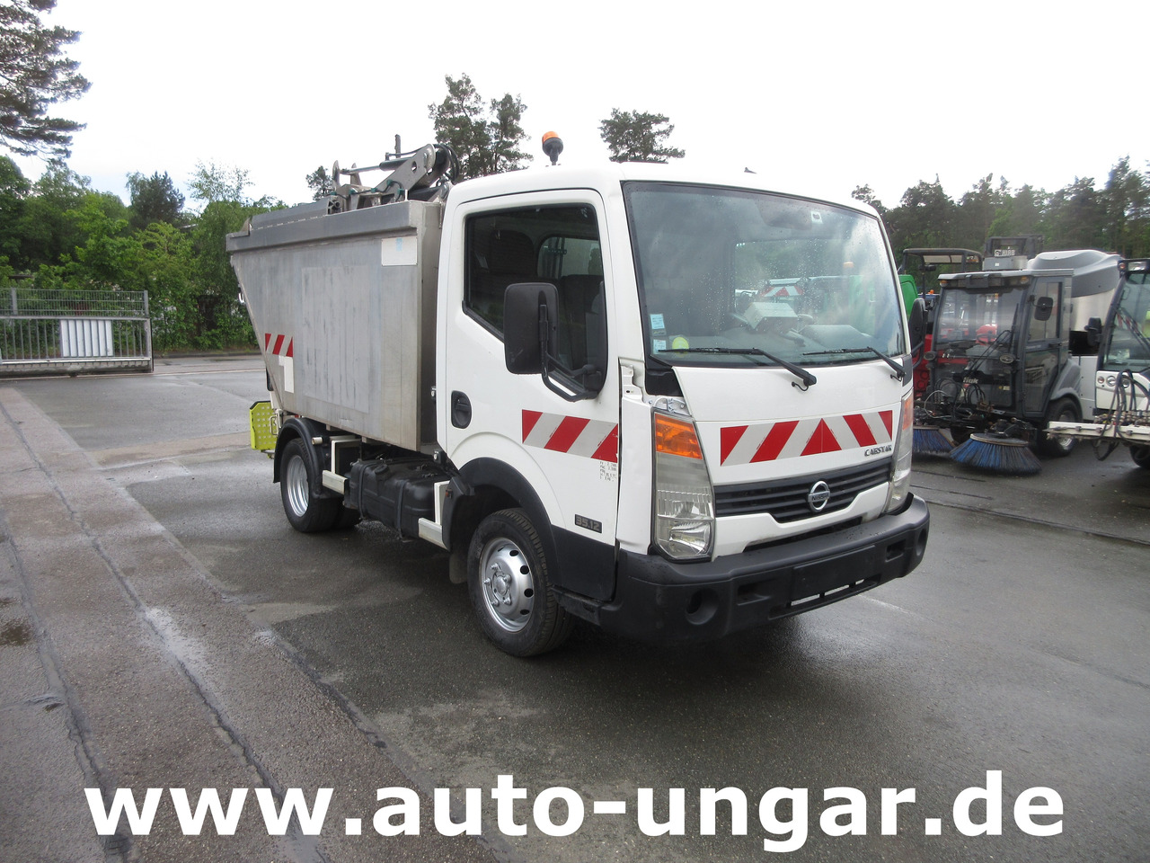 NISSAN Cabstar Faun City - Provence Benne Müllwagen Lifter Presse Kipper 3.500kg - شاحنة القمامة: صور 1 NISSAN Cabstar Faun City - Provence Benne Müllwagen Lifter Presse Kipper 3.500kg - شاحنة القمامة: صور 1