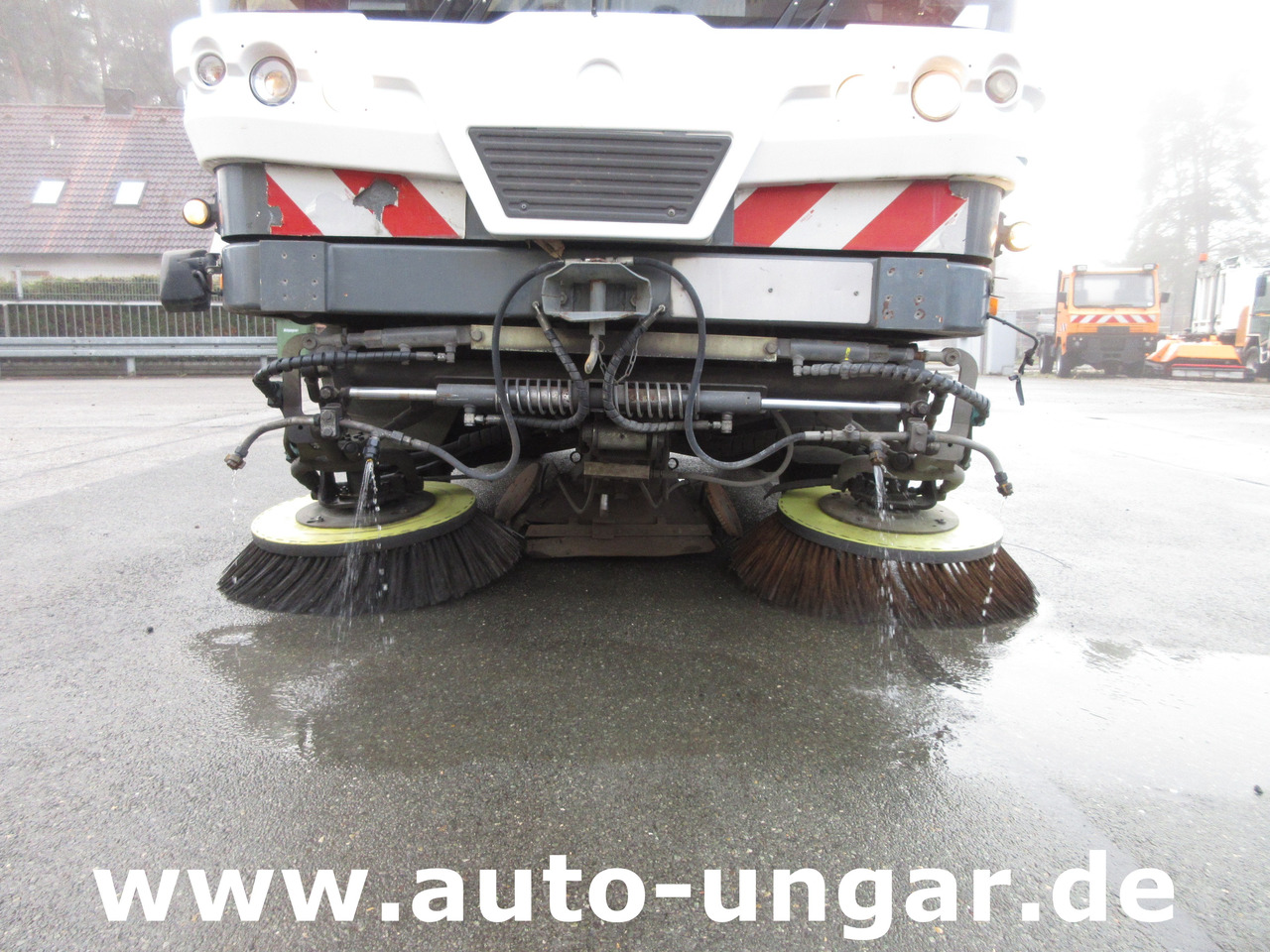 RAVO 545 Compact Kehrmaschine 5m³ Kommunalfahrzeug Baujahr 2010 streetsweeper - كناسة المناطق الصناعية: صور 2 RAVO 545 Compact Kehrmaschine 5m³ Kommunalfahrzeug Baujahr 2010 streetsweeper - كناسة المناطق الصناعية: صور 2