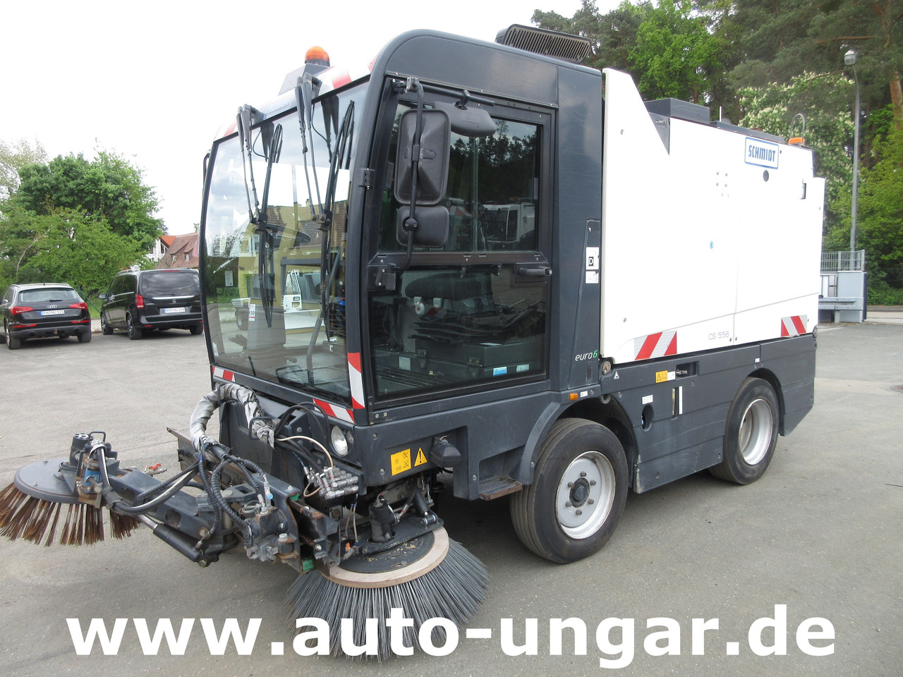 Schmidt Cleango 500 CS556 Euro 6 mit Wildkrautbesen Kehrmaschine aus 1. Hand - سياره كنس شوارع: صور 3 Schmidt Cleango 500 CS556 Euro 6 mit Wildkrautbesen Kehrmaschine aus 1. Hand - سياره كنس شوارع: صور 3