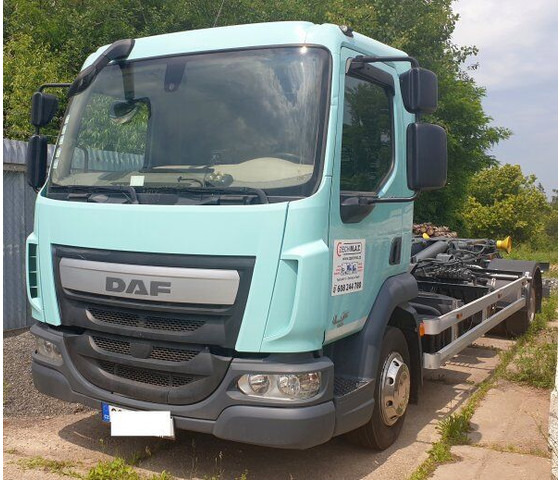 DAF 12t LF180 FA - شاحنة ذات الخطاف: صور 1 DAF 12t LF180 FA - شاحنة ذات الخطاف: صور 1