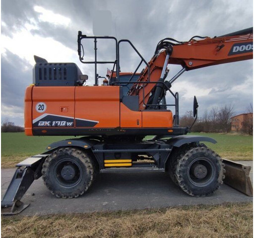 Doosan 18.6t DX170 W-7 (DEVELON) - حفارة على عجلات: صور 1 Doosan 18.6t DX170 W-7 (DEVELON) - حفارة على عجلات: صور 1