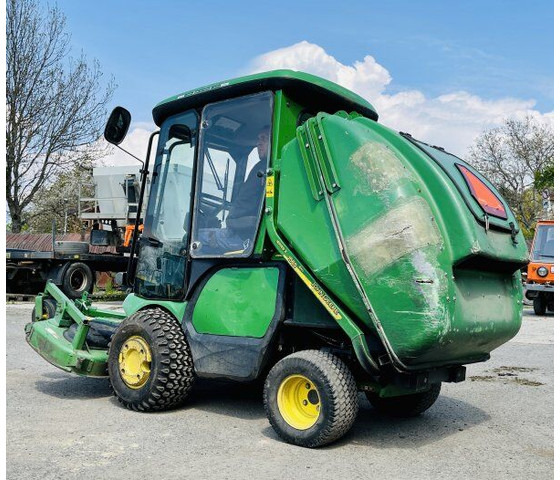 John Deere 1565 Serie II 4WD + MCS 600H - جزازة المروج: صور 3 John Deere 1565 Serie II 4WD + MCS 600H - جزازة المروج: صور 3