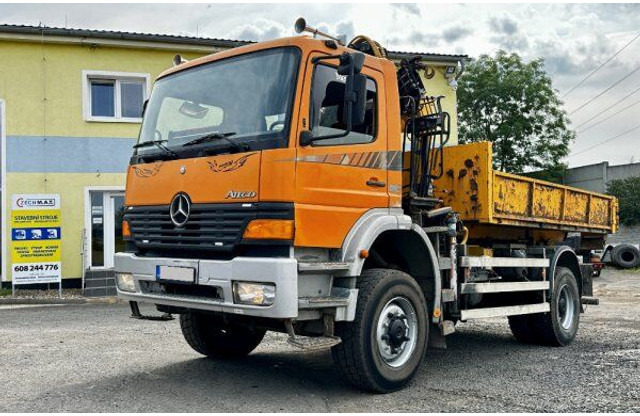 Mercedes-Benz Atego 1823 +HIAB - شاحنة ذات الخطاف, شاحنة كرين: صور 1 Mercedes-Benz Atego 1823 +HIAB - شاحنة ذات الخطاف, شاحنة كرين: صور 1