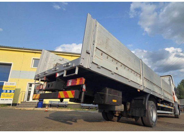 Mercedes-Benz Axor 1824 - شاحنات مسطحة, شاحنة كرين: صور 4 Mercedes-Benz Axor 1824 - شاحنات مسطحة, شاحنة كرين: صور 4