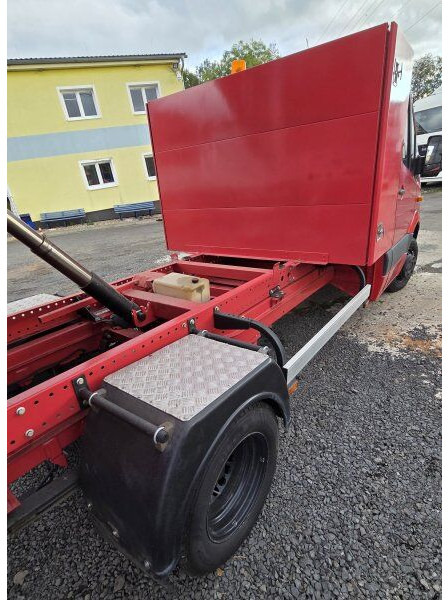 قلاب صغير Mercedes-Benz Sprinter 516 CDI 2.2: صور 15