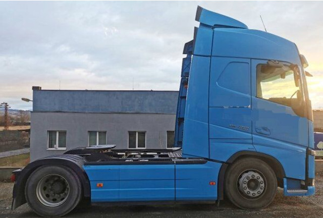 Volvo FH460 - شاحنة جرار: صور 3 Volvo FH460 - شاحنة جرار: صور 3