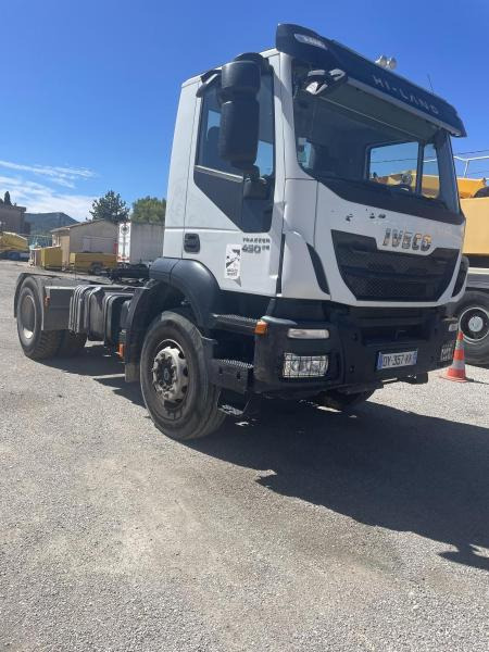 Iveco Trakker 450 - شاحنة جرار: صور 1 Iveco Trakker 450 - شاحنة جرار: صور 1