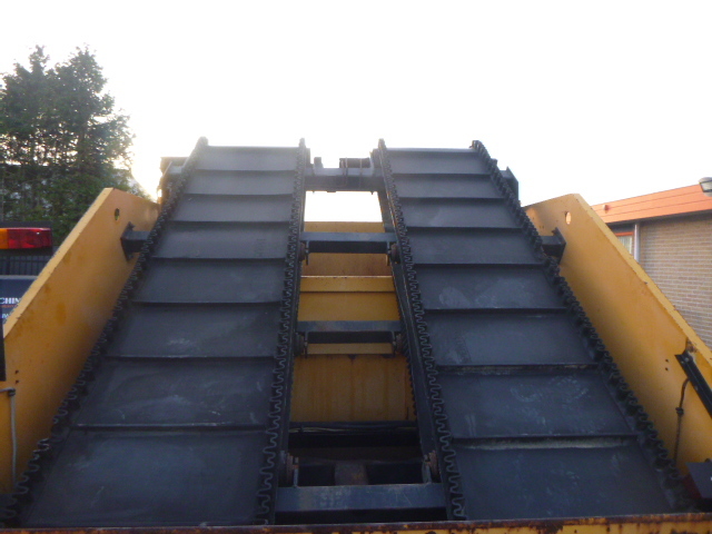 آلة أسفلت DYNAPAC HR21  Chip Spreader: صور 8