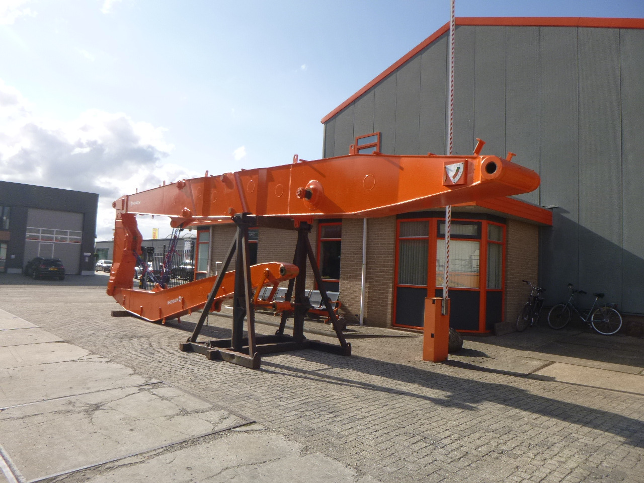 HITACHI HIGH REACH DEMOLITION BOOM - هدم: صور 3 HITACHI HIGH REACH DEMOLITION BOOM - هدم: صور 3