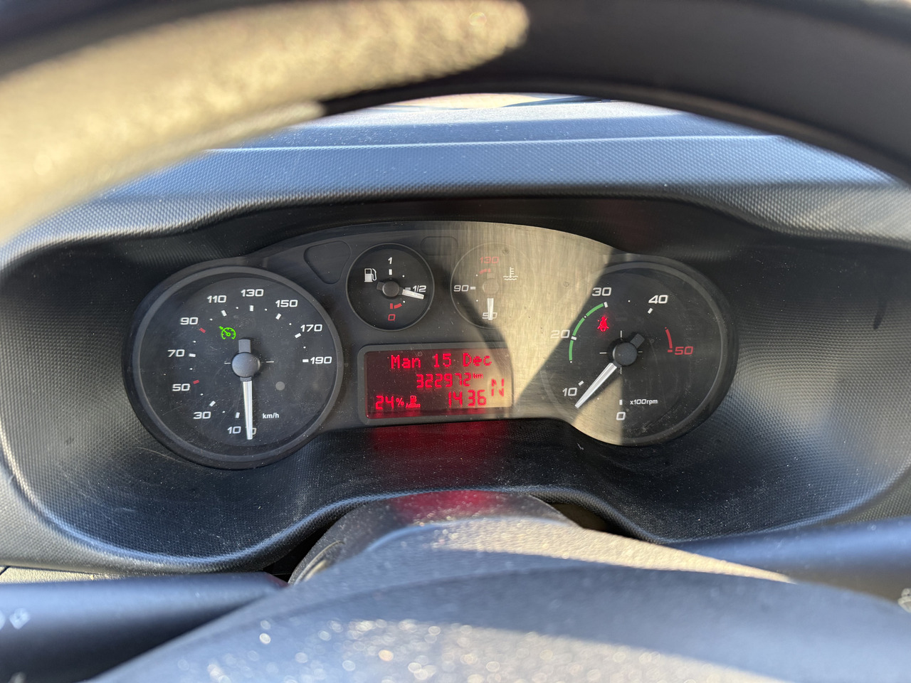 Iveco Daily 70C17 HMF 635 Kran bis 11 Meter - شاحنات مسطحة, شاحنة كرين: صور 5 Iveco Daily 70C17 HMF 635 Kran bis 11 Meter - شاحنات مسطحة, شاحنة كرين: صور 5