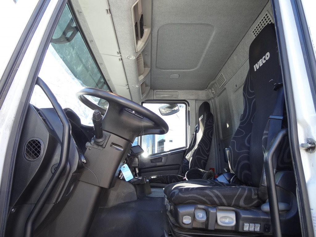 Iveco Stralis 420 6X2 Montagekran Fassi F335 28Meter - شاحنة كرين, شاحنات مسطحة: صور 5 Iveco Stralis 420 6X2 Montagekran Fassi F335 28Meter - شاحنة كرين, شاحنات مسطحة: صور 5