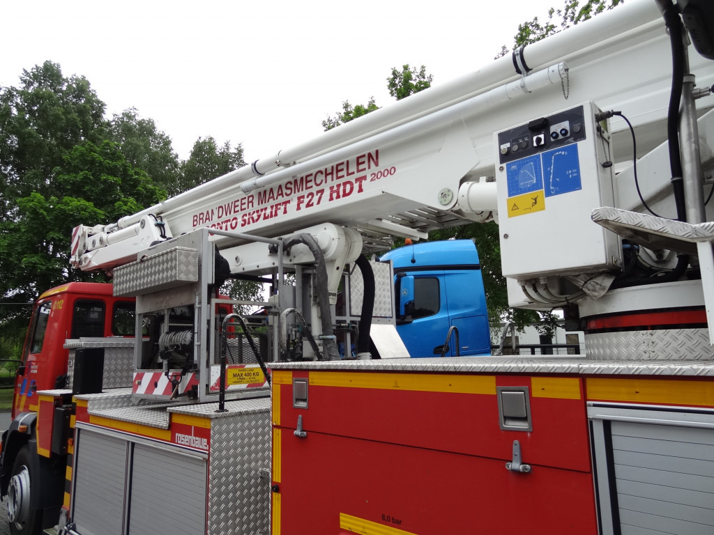 مصاعد الازدهار محمولة على شاحنة MAN L2000 18.284 Feuerwehr Bronto Skylift 27 Meter: صور 14